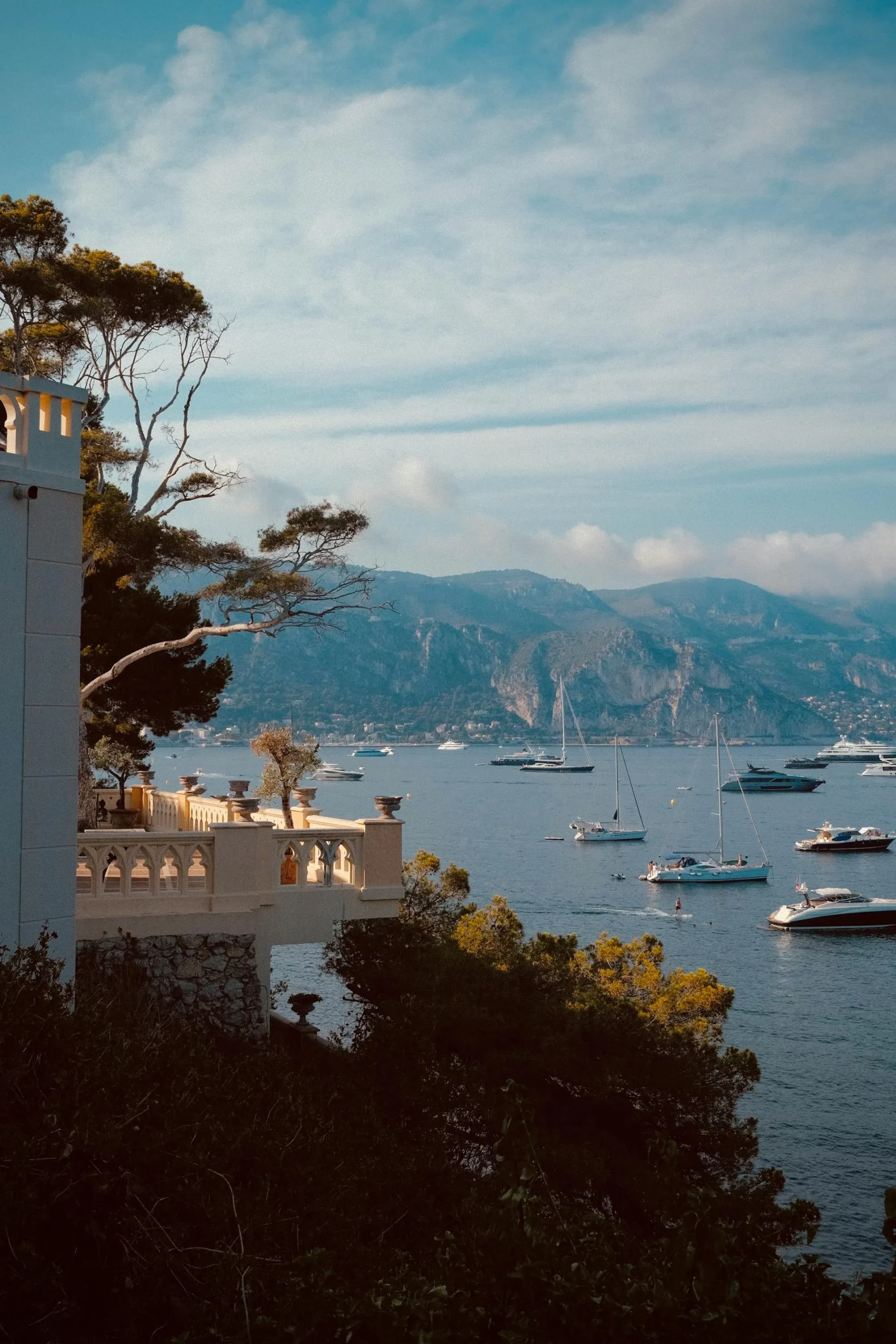 Massage à domicile à Saint-Jean-Cap-Ferrat – séance sur-mesure