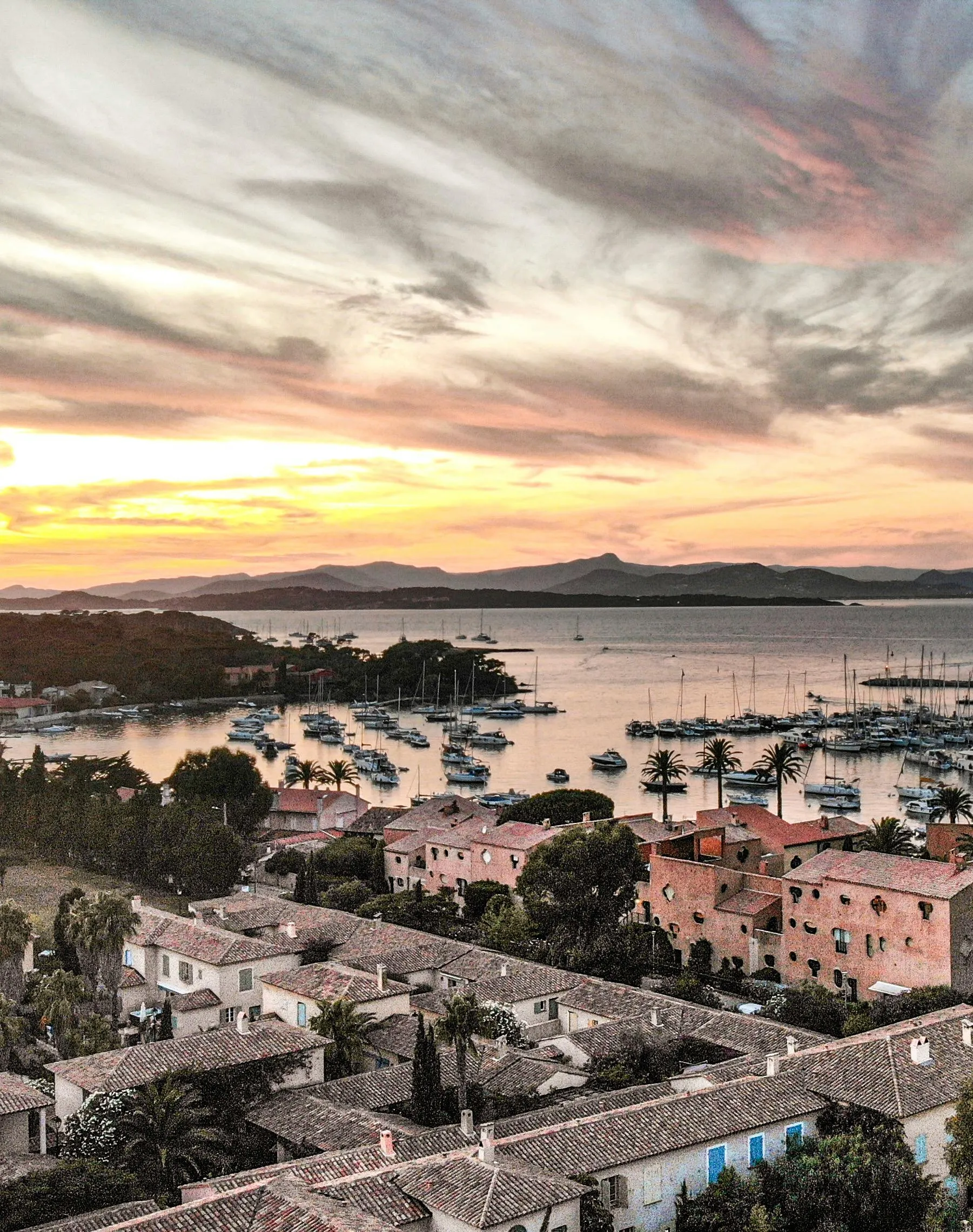 Massage sur yacht à Saint-Tropez – organisation à bord
